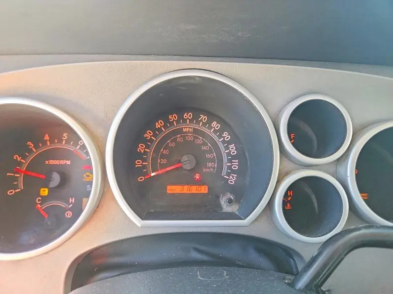 2010 TOYOTA TUNDRA GRADE  