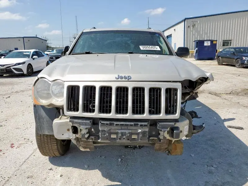 2010 JEEP GRAND CHEROKEE LAREDO  