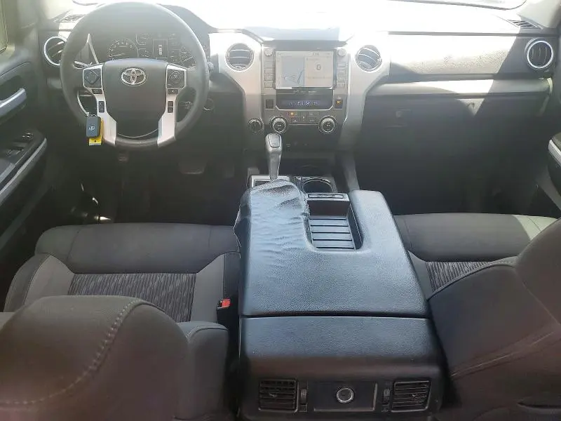 2020 TOYOTA TUNDRA SR5  