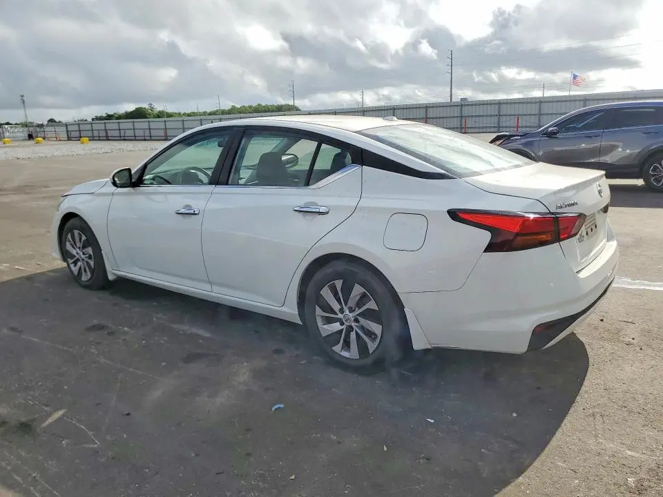 2019 NISSAN ALTIMA S  