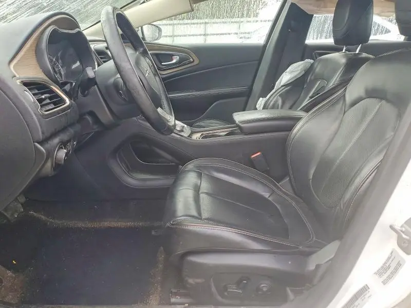 2015 CHRYSLER 200 C  