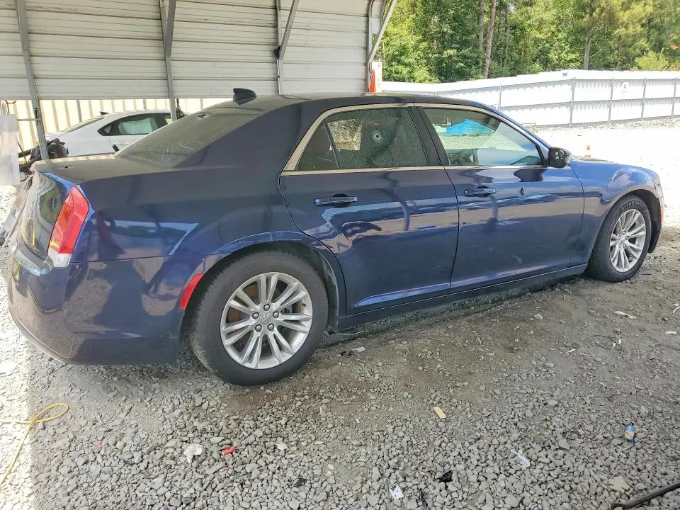 2017 CHRYSLER 300 LIMITED  