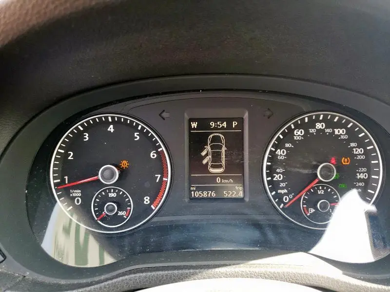 2013 VOLKSWAGEN PASSAT SE  