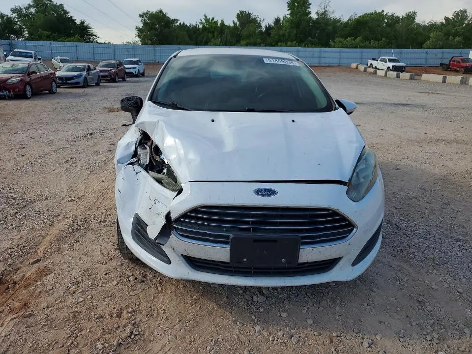 2016 FORD FIESTA SE  