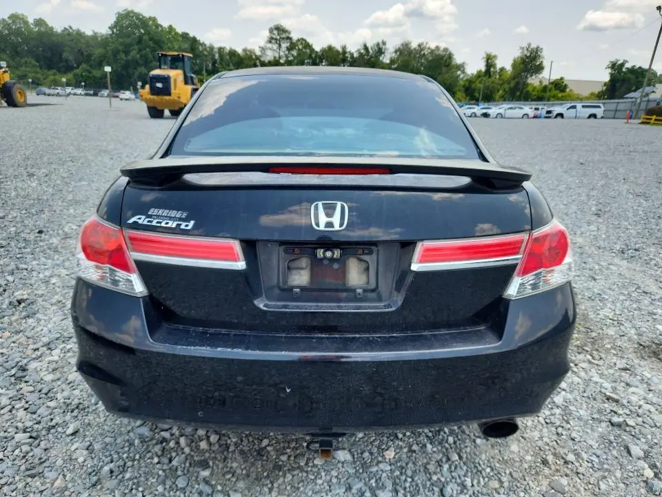 2011 HONDA ACCORD LX  