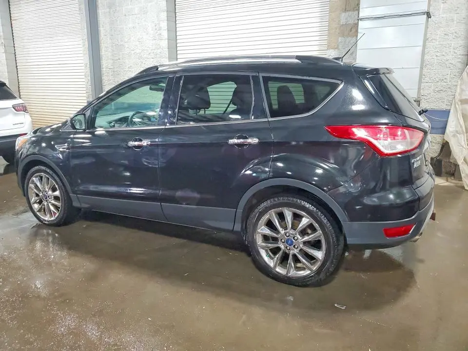 2015 FORD ESCAPE SE  