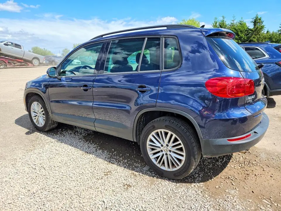 2015 VOLKSWAGEN TIGUAN S  