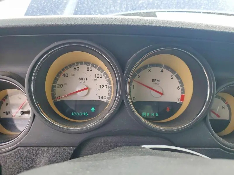 2010 DODGE CHALLENGER SE  