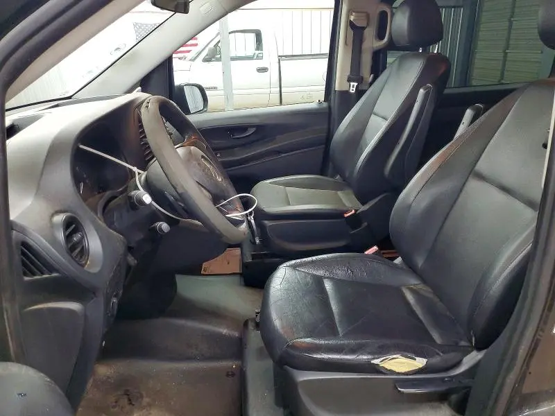 2017 MERCEDES-BENZ METRIS   