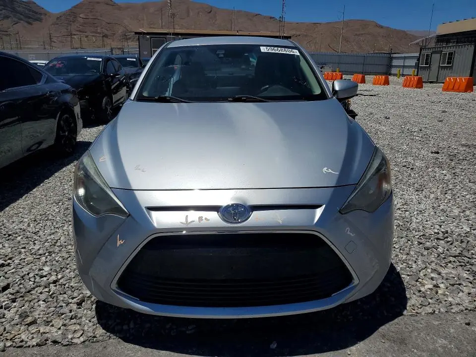 2018 TOYOTA YARIS IA BASE  