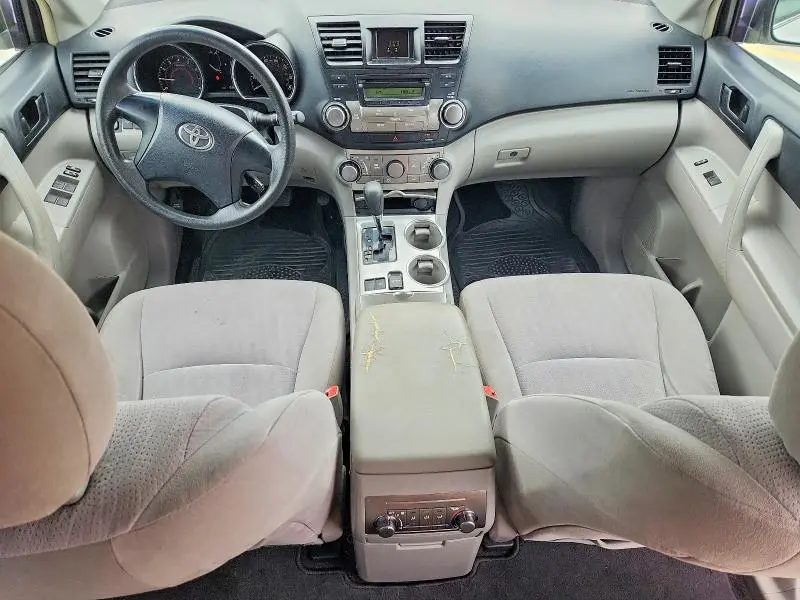 2011 TOYOTA HIGHLANDER BASE  