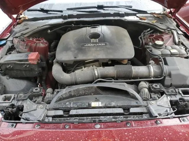 2017 JAGUAR XE
