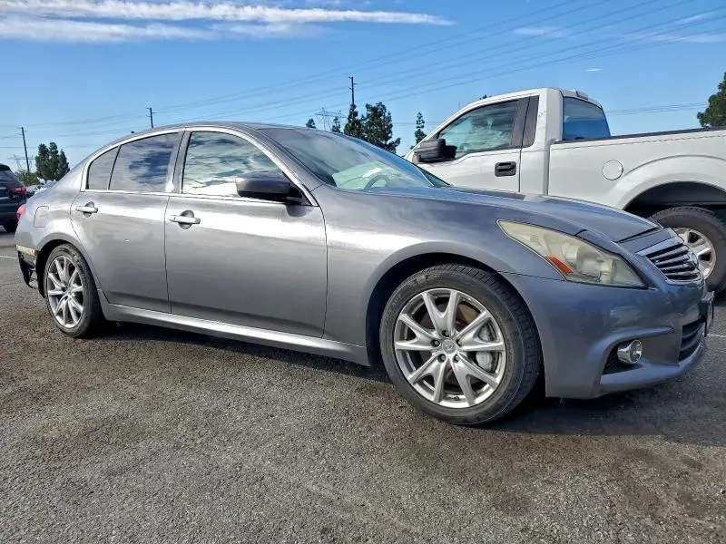 2011 INFINITI G37 BASE  