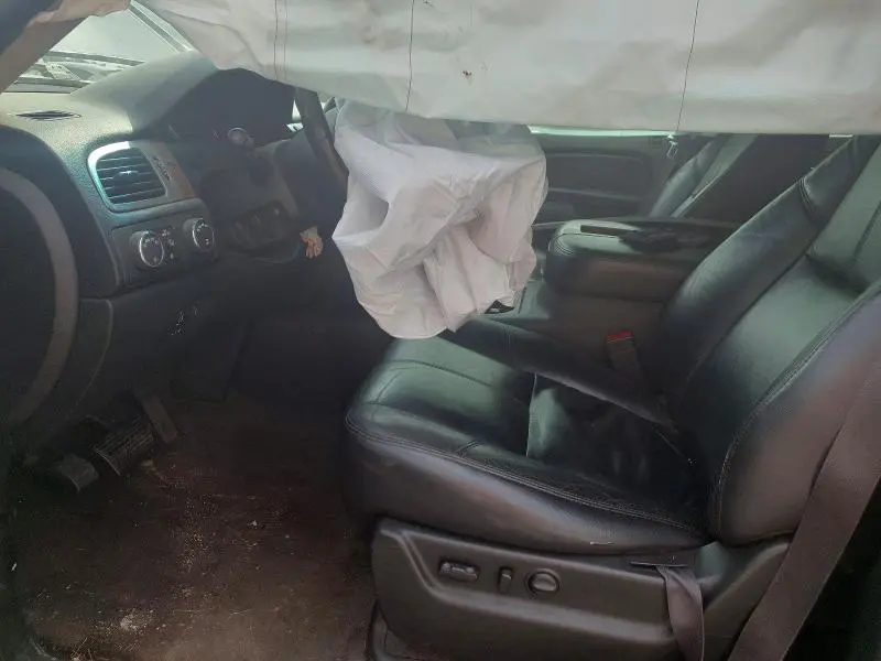 2011 CHEVROLET TAHOE K1500 LT  