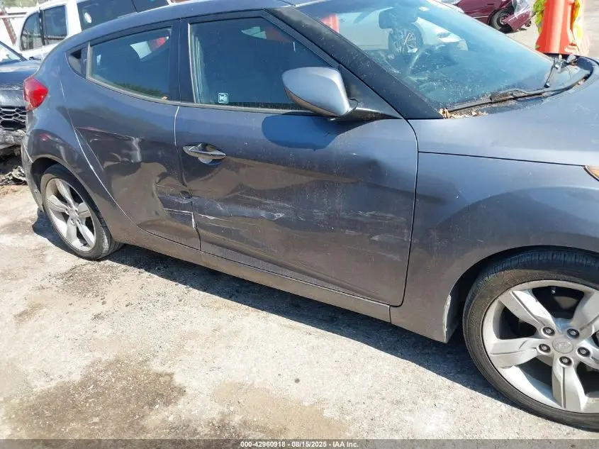 2013 HYUNDAI VELOSTER BASE W/BLACK