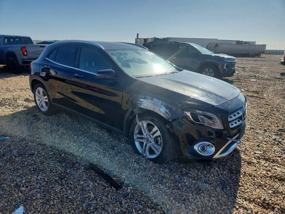 2020 MERCEDES-BENZ GLA 250  