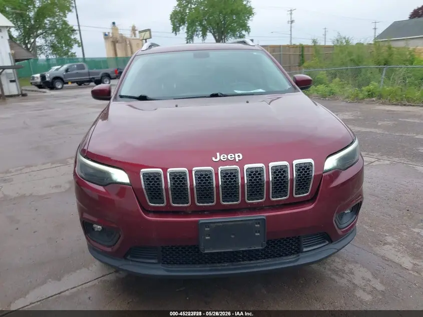 2019 JEEP CHEROKEE LATITUDE 4X4