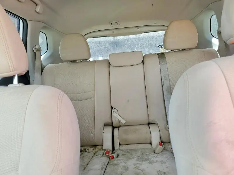 2015 NISSAN ROGUE S  