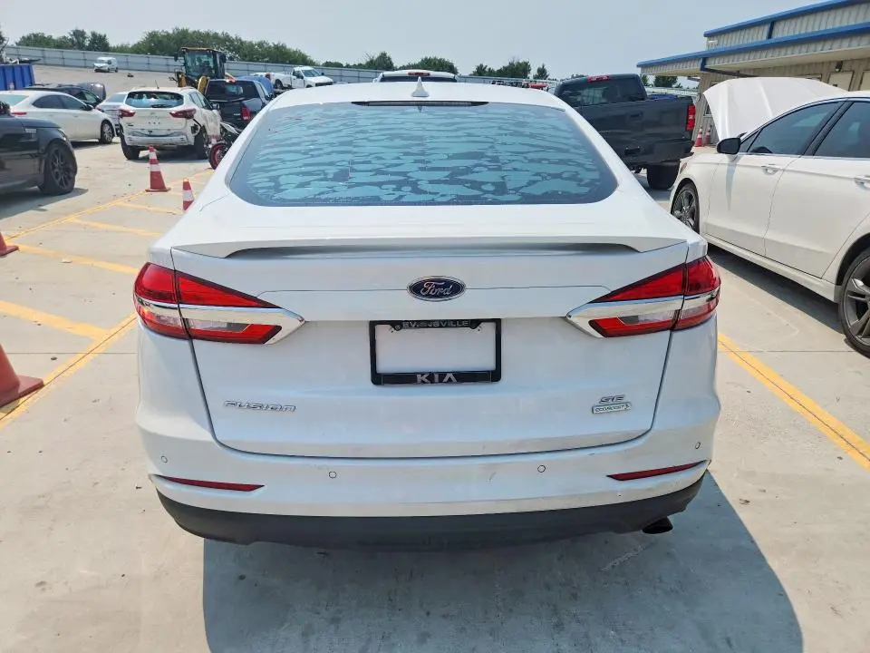 2019 FORD FUSION SE  