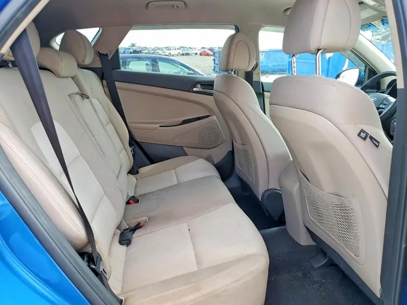 2018 HYUNDAI TUCSON SE  