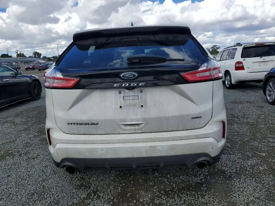 2022 FORD EDGE TITANIUM  
