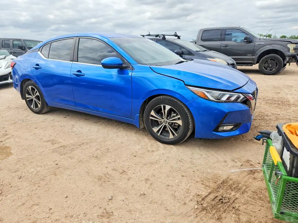 2021 NISSAN SENTRA SV  