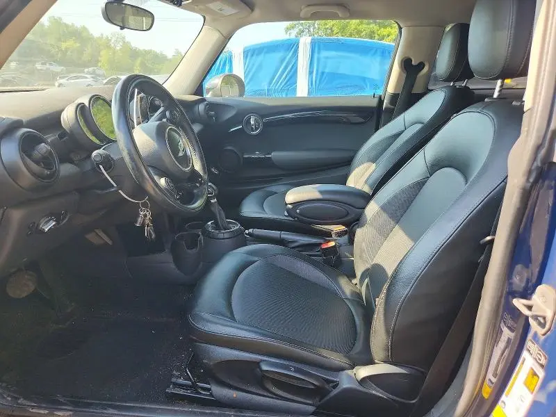2014 MINI COOPER   