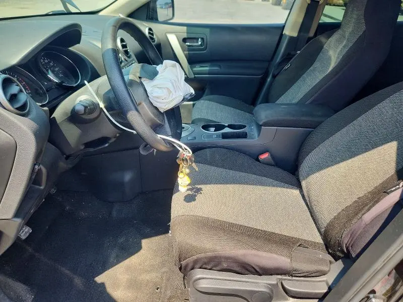 2012 NISSAN ROGUE S  