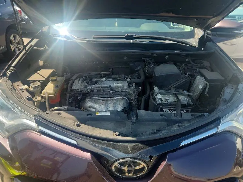 2018 TOYOTA RAV4 XLE  