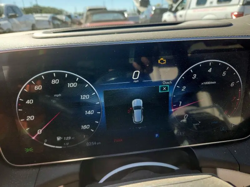 2023 MERCEDES-BENZ GLC 300 4MATIC  