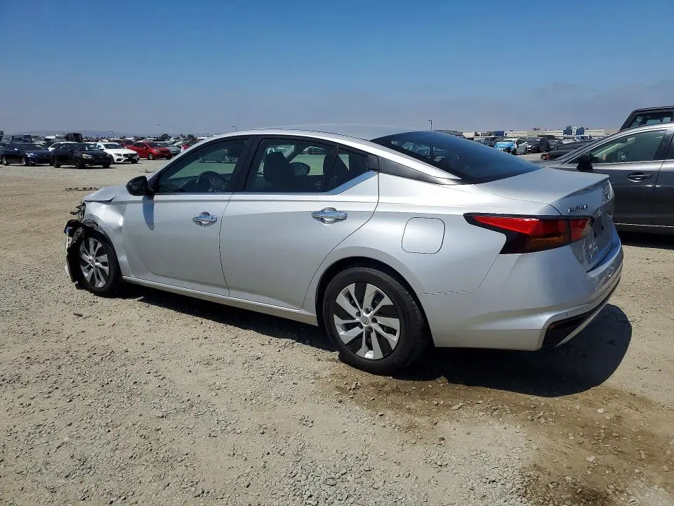 2024 NISSAN ALTIMA S  