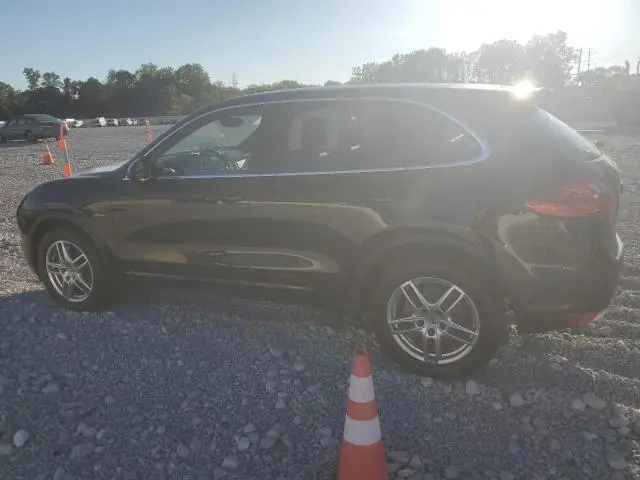 2014 PORSCHE CAYENNE   