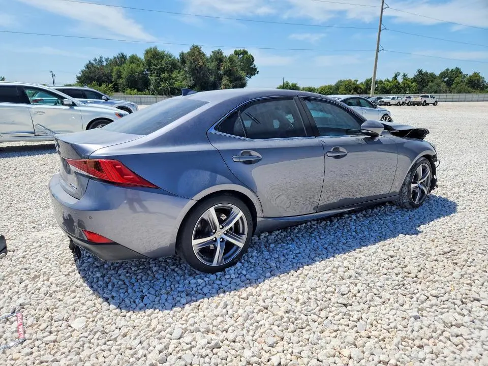 2017 LEXUS IS 200T  