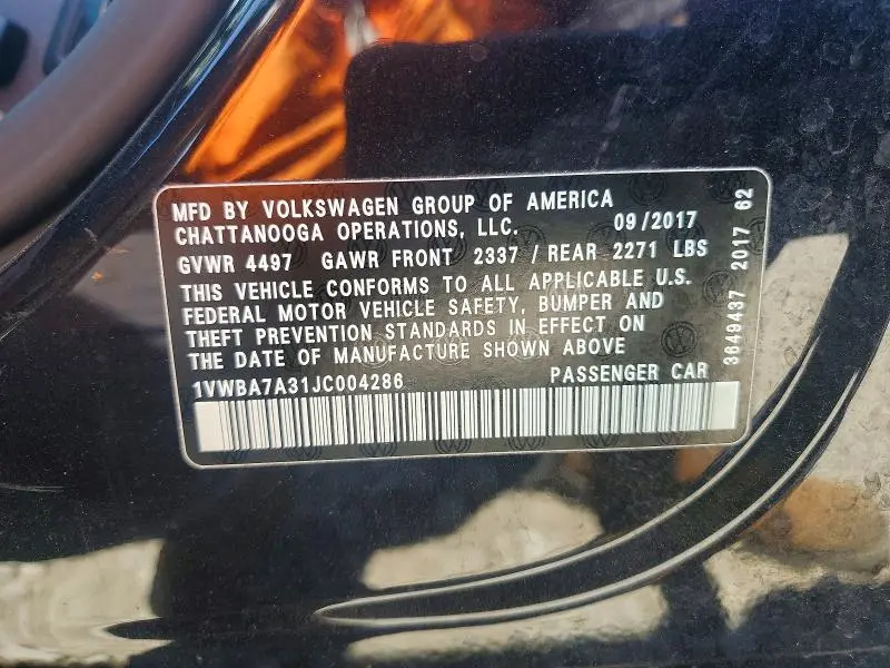 2018 VOLKSWAGEN PASSAT SE  