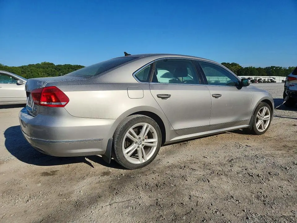 2014 VOLKSWAGEN PASSAT SEL  