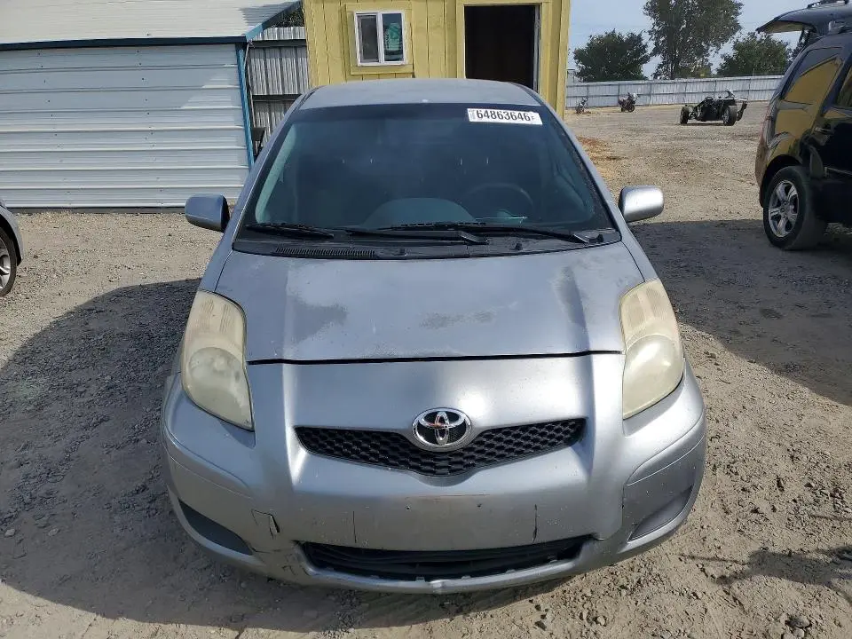 2010 TOYOTA YARIS BASE  