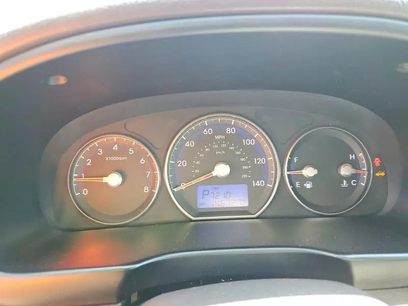 2010 HYUNDAI SANTA FE GLS  