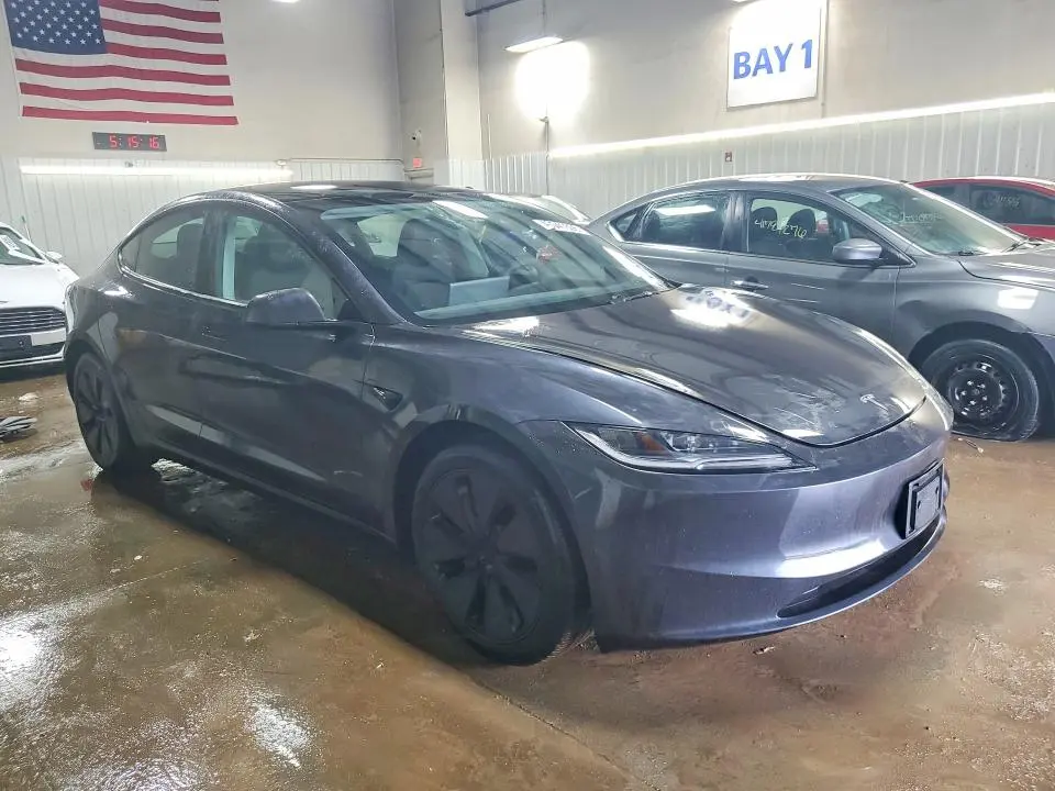 2024 TESLA MODEL 3   