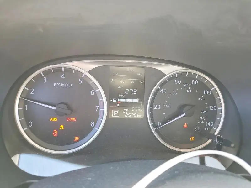 2019 NISSAN KICKS S  