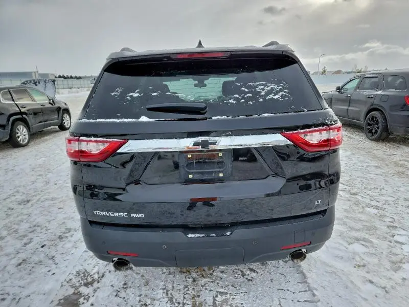 2021 CHEVROLET TRAVERSE LT  