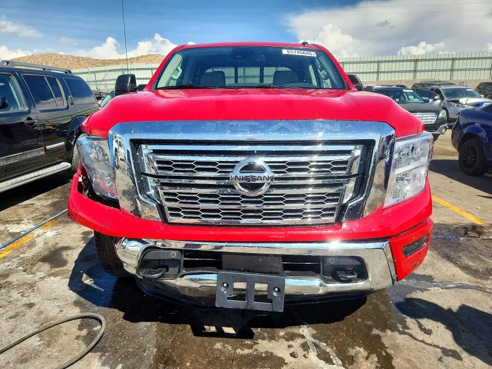 2021 NISSAN TITAN SV  