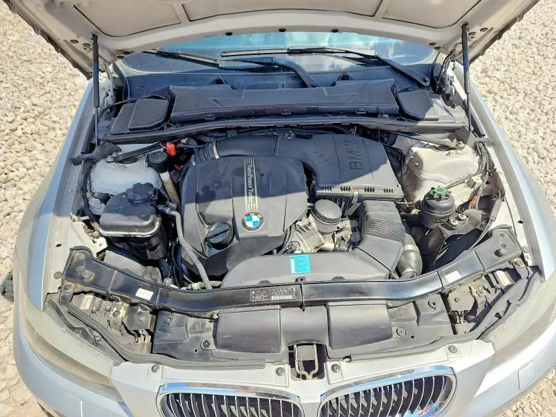 2011 BMW 335 XI  
