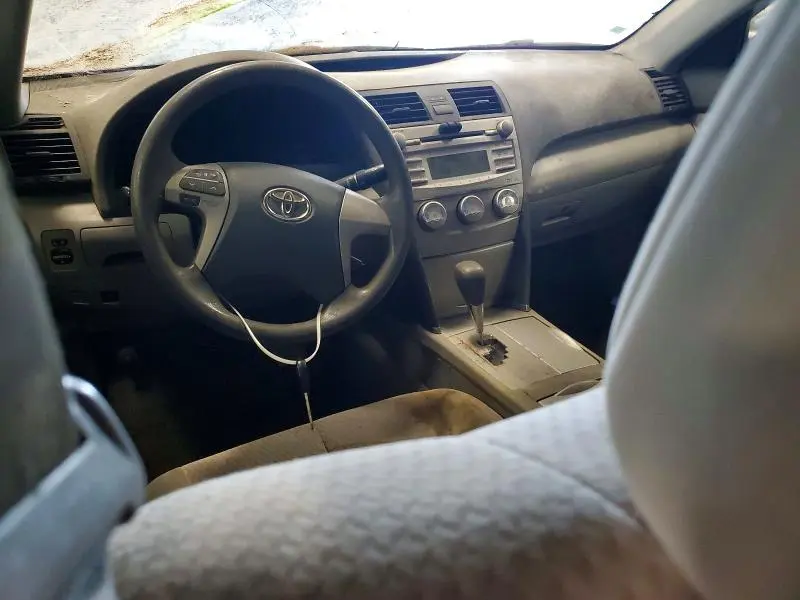 2011 TOYOTA CAMRY LE  