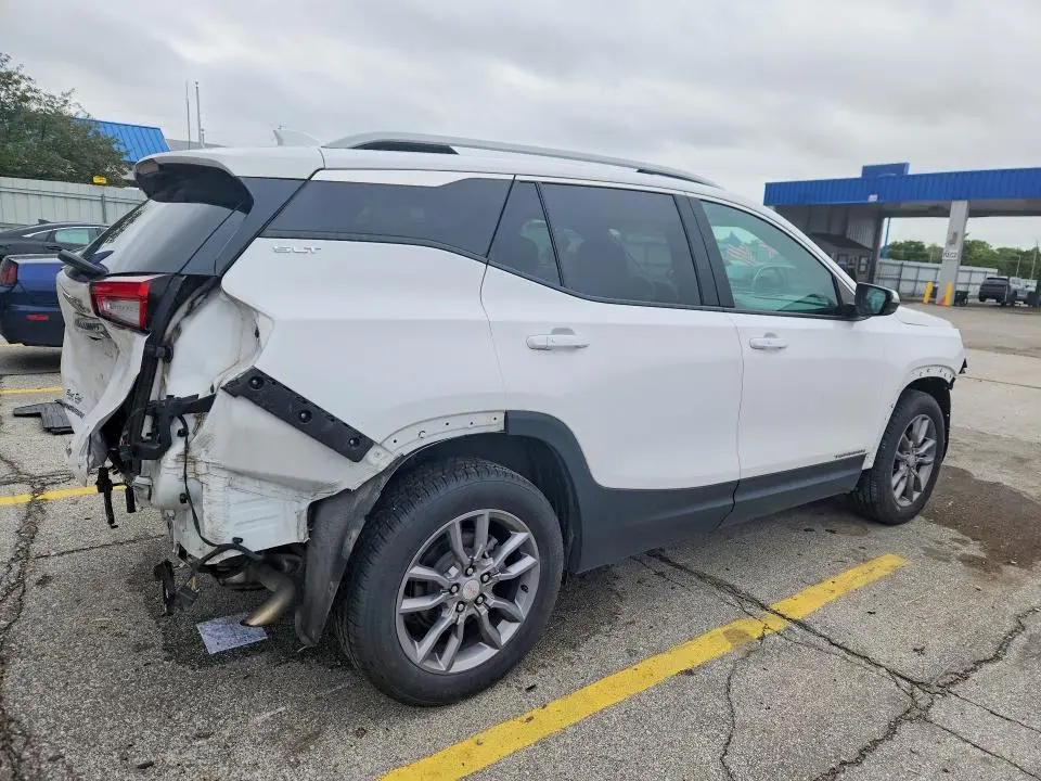 2022 GMC TERRAIN SLT  