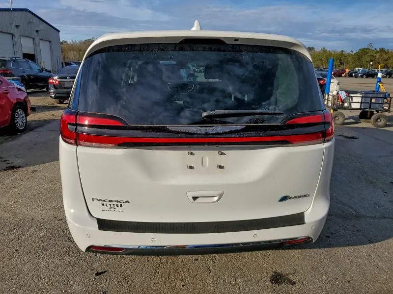 2022 CHRYSLER PACIFICA HYBRID TOURING L  
