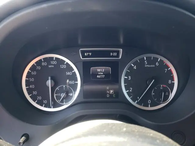2017 INFINITI QX30 BASE  