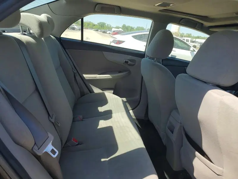 2013 TOYOTA COROLLA LE  