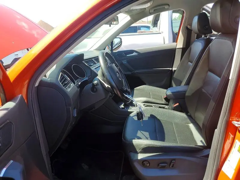 2018 VOLKSWAGEN TIGUAN SE  