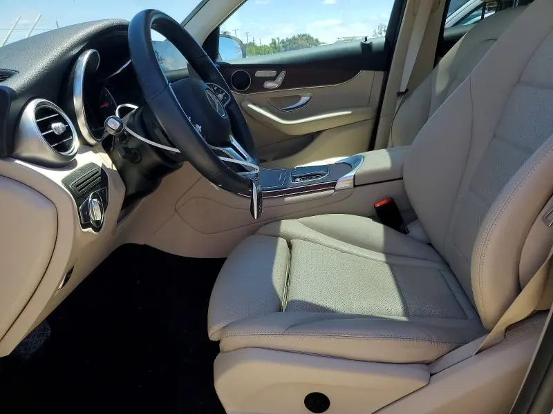 2022 MERCEDES-BENZ GLC 300 4MATIC  