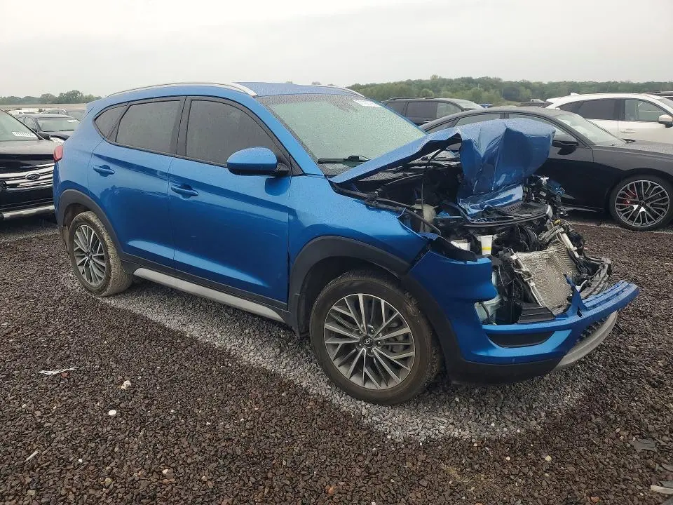 2020 HYUNDAI TUCSON SEL  